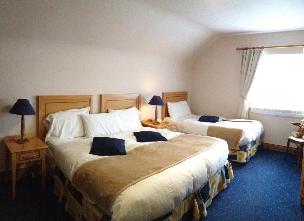 Virginia'S Guesthouse Кенмеър Стая снимка